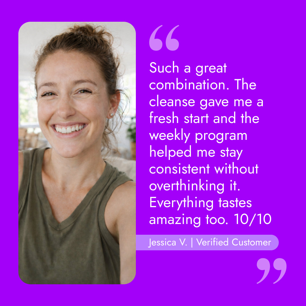Customer testimonial praising the Skinny Bundle by Raw Generation for effective weight management with the Skinny Cleanse® and Skinny Method™ combination.