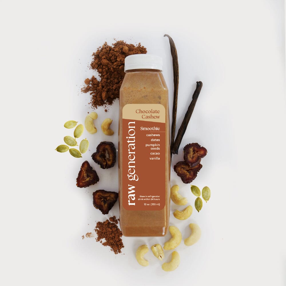 Chocolate cashew smoothie with cashews, dates, pumpkin seeds, cacao and vanilla ingredients