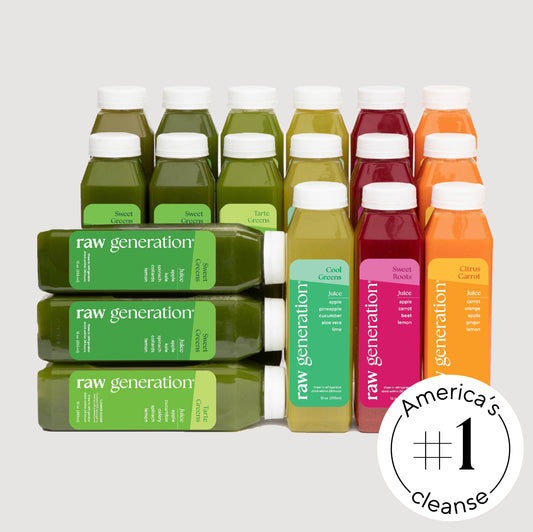 All 18 bottles included in the Skinny Cleanse with America's #1 cleanse call out