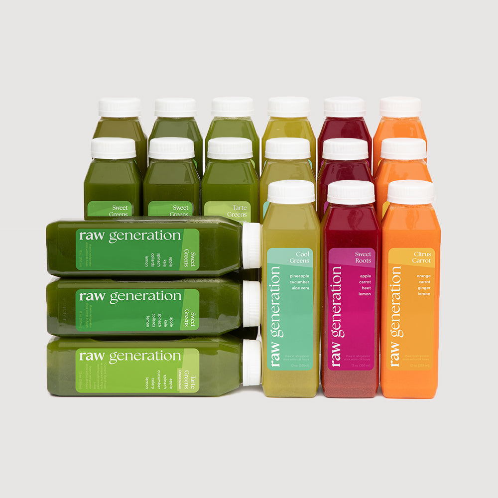 Photo of the 18 bottles included in the 3 day skinny cleanse.